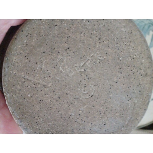 Mid Century Signed Emerging Face Art Pottery Vase by S. Porter Circa early 1970' - Picture 12 of 14